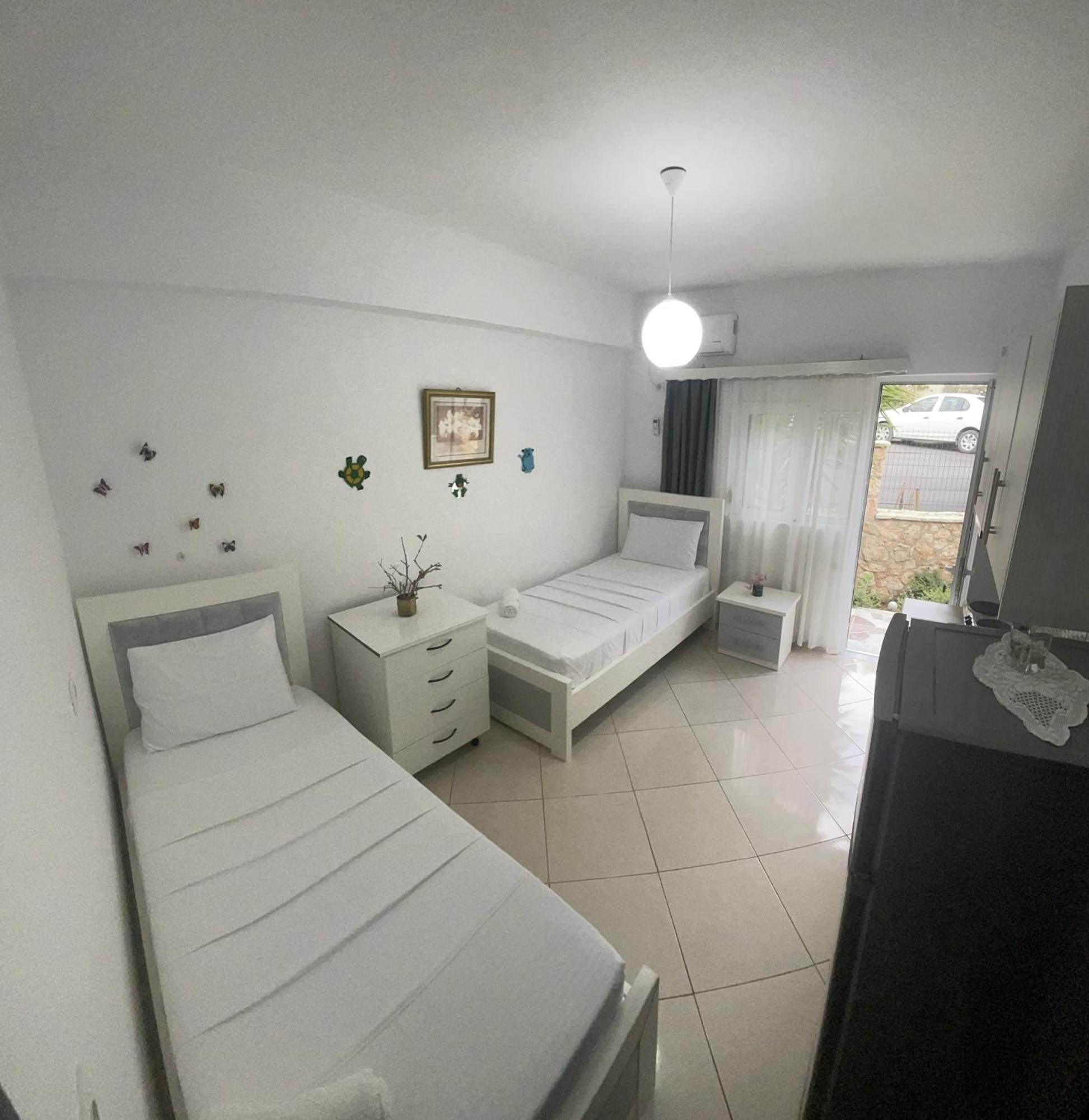 Guesthouse Shehu คซามิล ภายนอก รูปภาพ